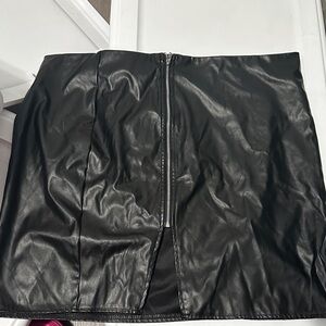 SHEIN Black Faux Leather Skirt